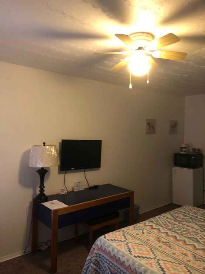Two Rivers Motel Mattawa Екстериор снимка